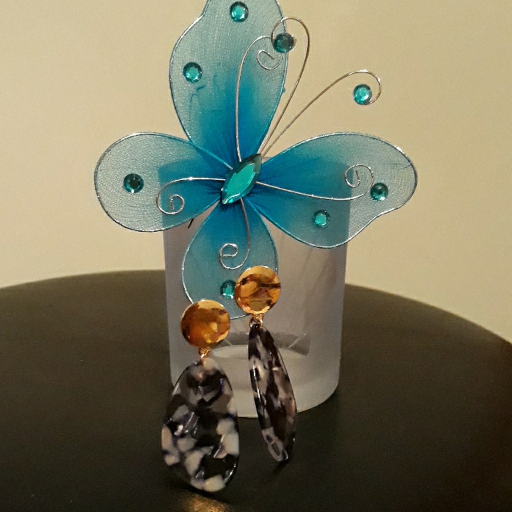 NWT- 2 for $18☆ Purple & Gold stone earrings